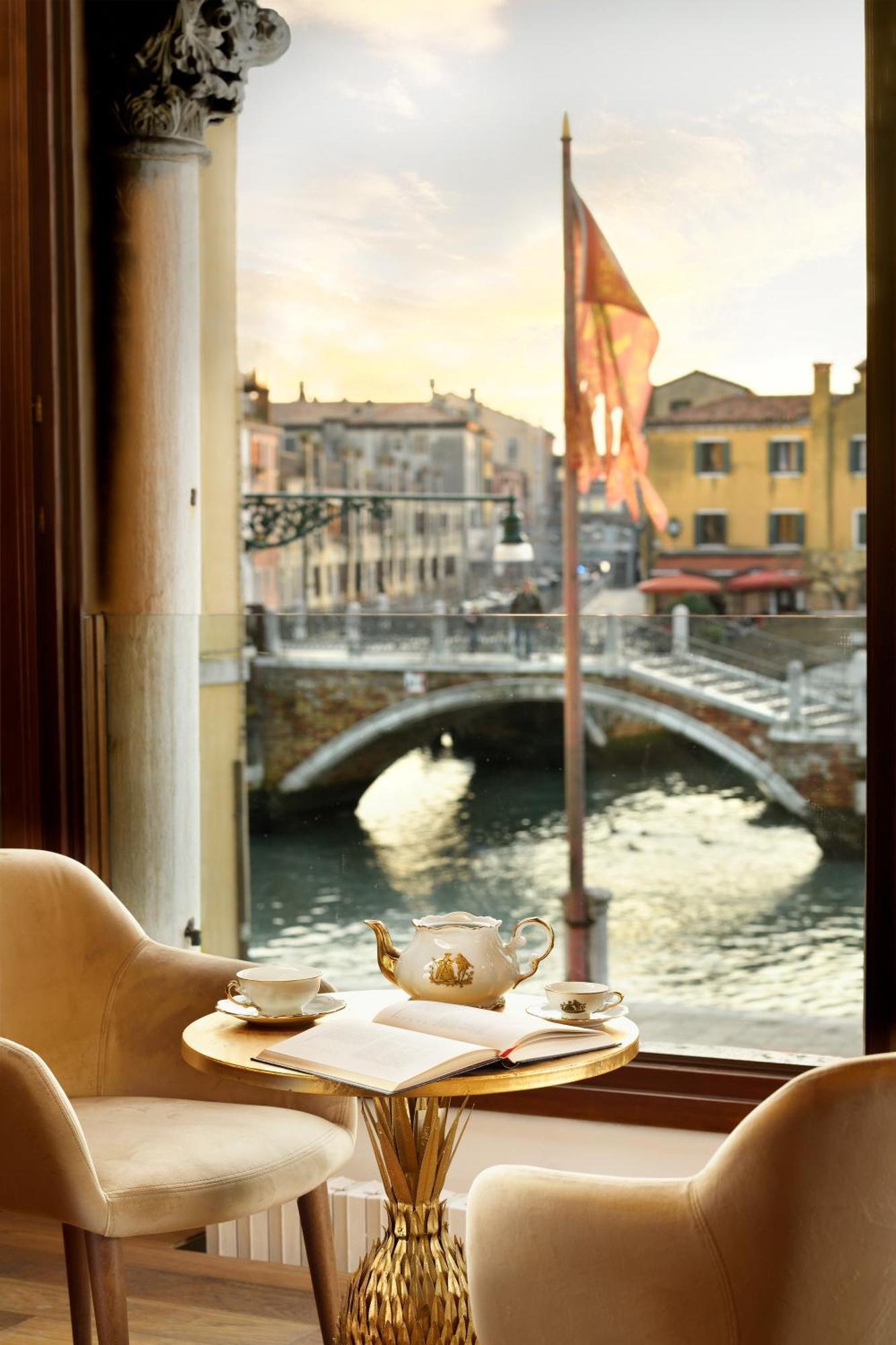 Swan Dolcevita Prestige Stay - Canal View & Exclusive Experience Venezia Eksteriør bilde